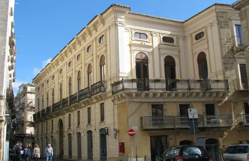 Al momento stai visualizzando Catania, “Abitare la Selva. Azioni per costruire territorio”: sabato 13 Maggio primo appuntamento del ciclo SEMInARIA